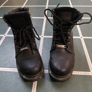 Men's Black Lace-Up Work Boots with Metal Toe Trim